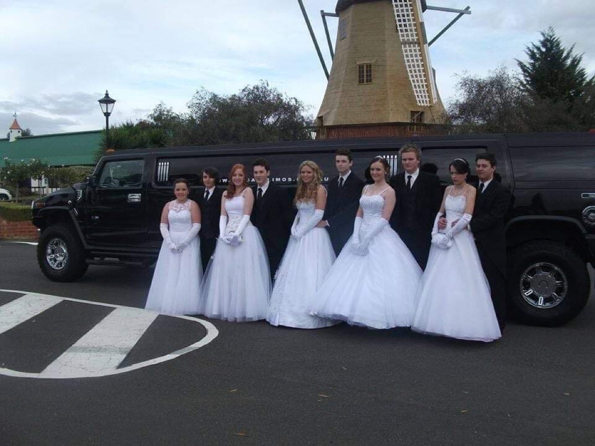 Debutantes limousine hire